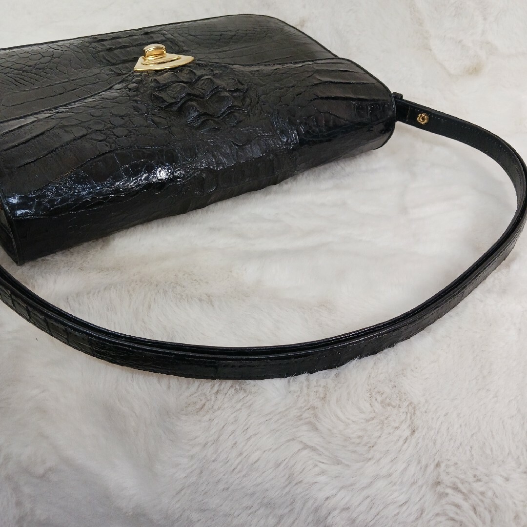 美品 FINDIG シャイニング クロコ クラウン ショルダーバッグ レディースのバッグ(ショルダーバッグ)の商品写真