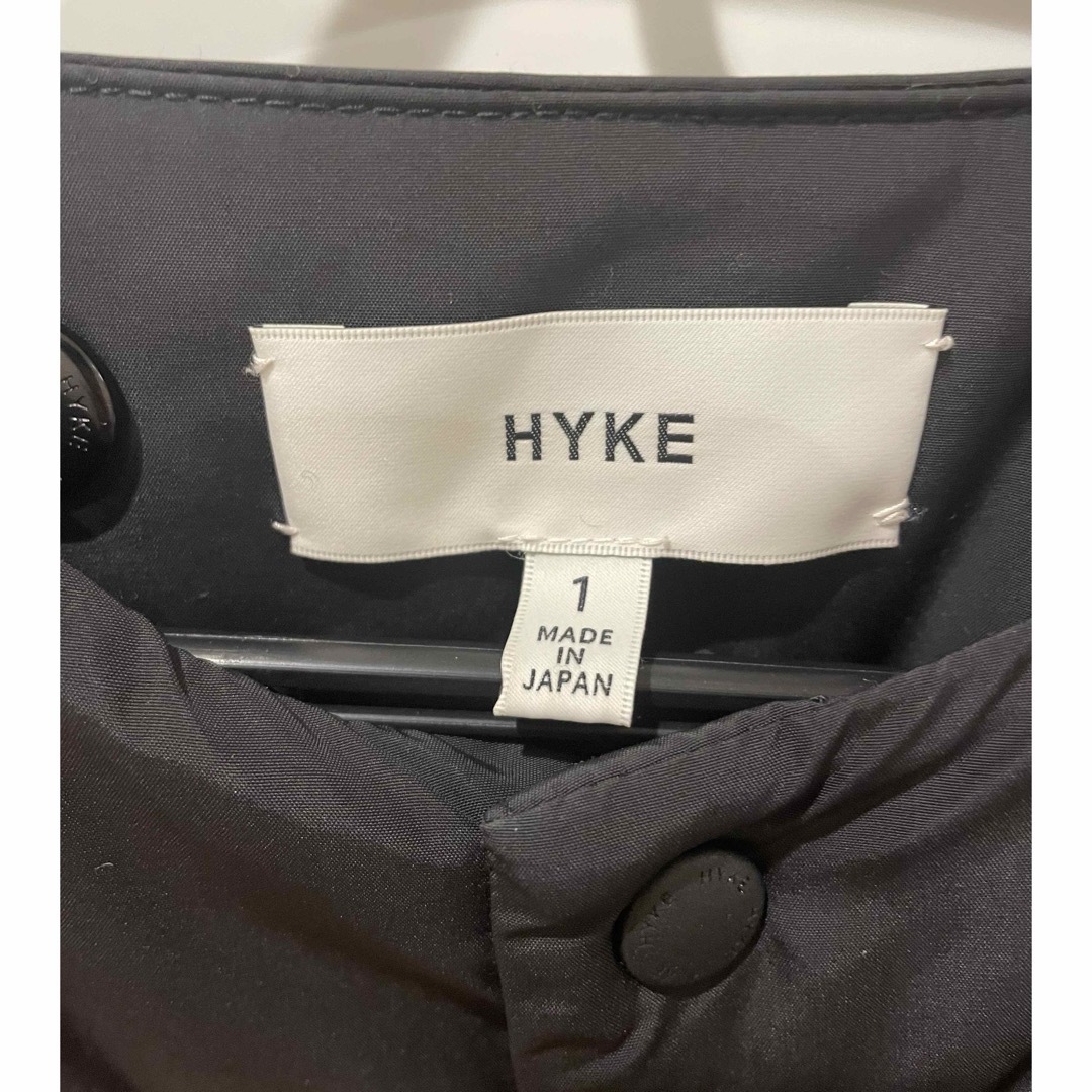 HYKE(ハイク)のハイク ナイロンオックスフォードカラーレスジャケット レディースのジャケット/アウター(ノーカラージャケット)の商品写真