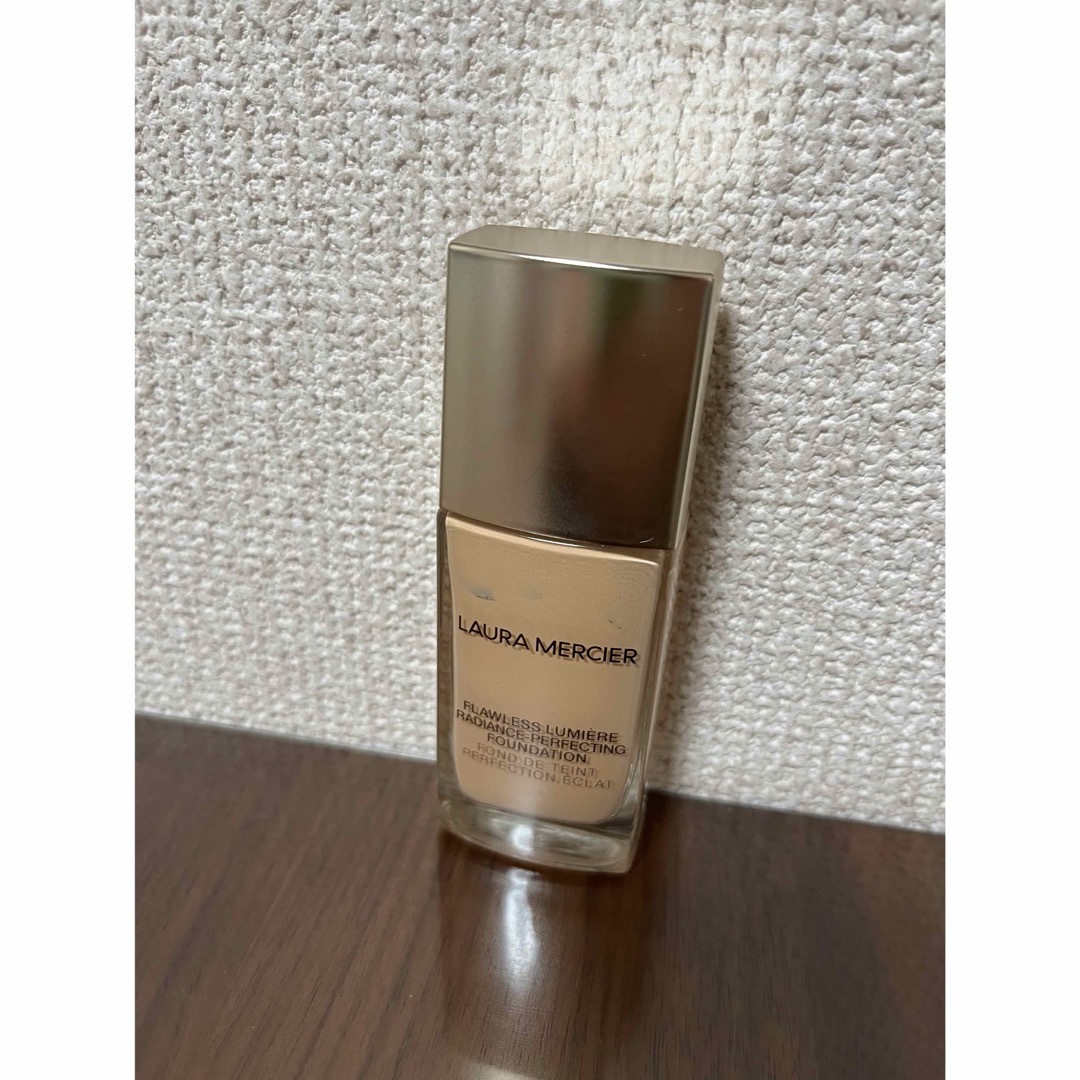 laura mercier(ローラメルシエ)のローラメルシエ ファンデーション 2W0 コスメ/美容のベースメイク/化粧品(ファンデーション)の商品写真