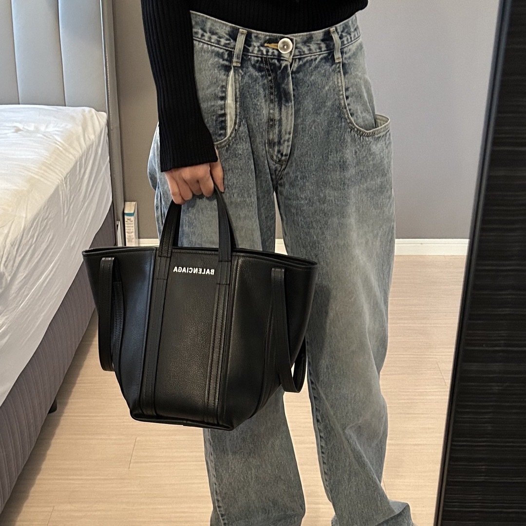 Balenciaga(バレンシアガ)のBALENCIAGA トートバッグ レディースのバッグ(トートバッグ)の商品写真