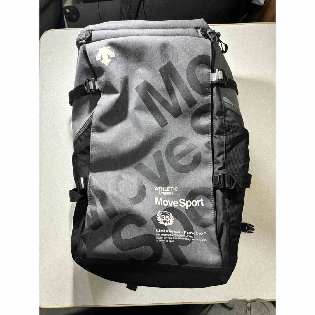 DESCENTE(デサント)のデサント　リュック　40L メンズのバッグ(バッグパック/リュック)の商品写真