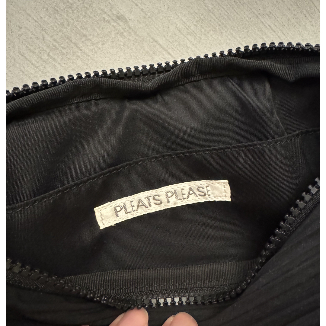 PLEATS PLEASE ISSEY MIYAKE - PLEATS PLEASE ISSEY MIYAKE PLEATS PLEASE ISSEY MIYAKE - PLEATS PLEASE ISSEY MIYAKE