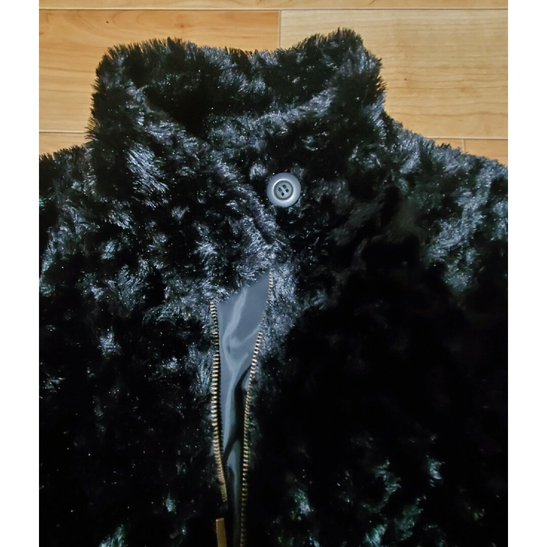 《美品》黒 上着 ブルゾン モコモコ素材 アウター レディースのジャケット/アウター(ブルゾン)の商品写真