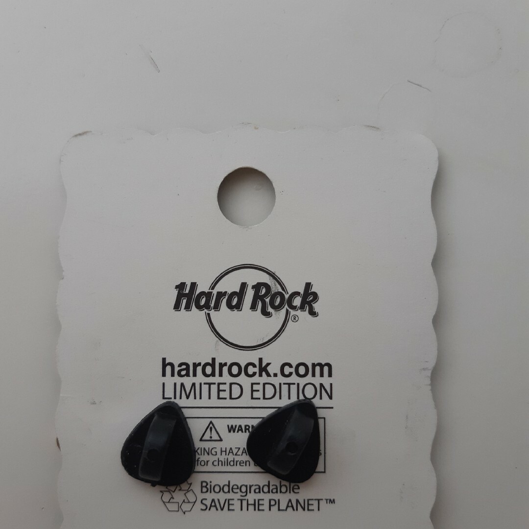 Hard Rock CAFE(ハードロックカフェ)のハードロックカフェ ピンバッチ ロサンゼルス 新品 貴重 レア ギター エンタメ/ホビーのアニメグッズ(バッジ/ピンバッジ)の商品写真