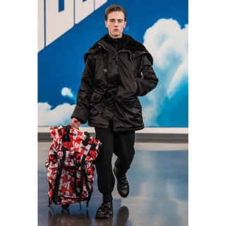 Gosha Rubchinskiy(ジャケット/アウター)のフリマアイテム一覧 Gosha Rubchinskiy(ジャケット/アウター)のフリマアイテム一覧