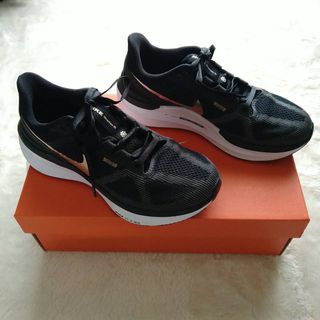 ナイキ(NIKE)のNIKE W AIR ZOOM STRUCTURE 25(スニーカー)