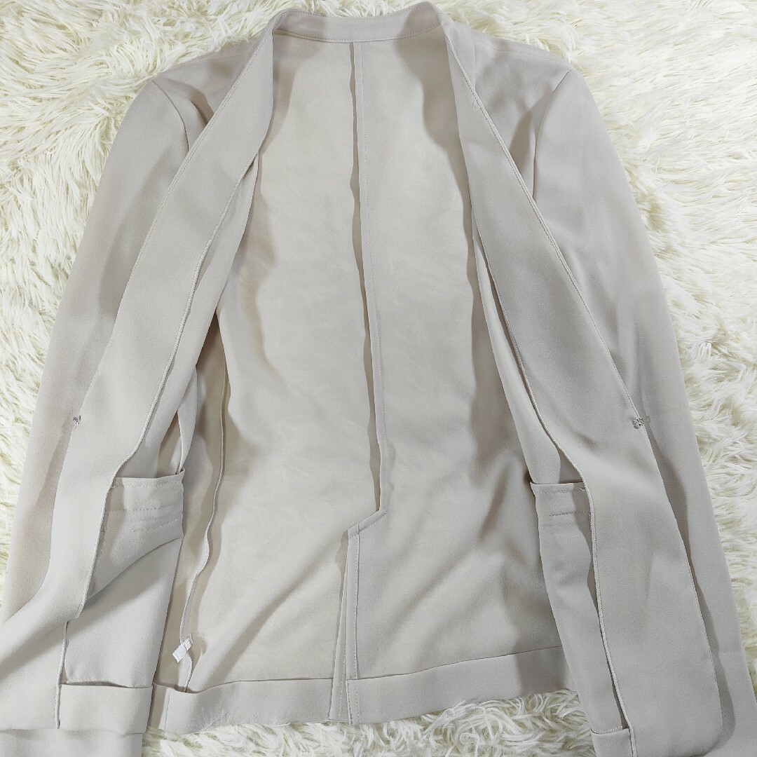 UNTITLED(アンタイトル)のグリーンレーベル UNTITLED ベージュ スカートスーツ レディースのフォーマル/ドレス(スーツ)の商品写真