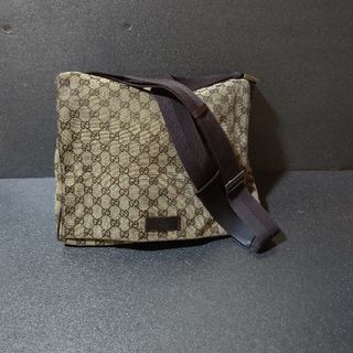 Gucci - 《値下げ》GUCCI グッチ横浜高島屋店購入 ショルダーバッグ の