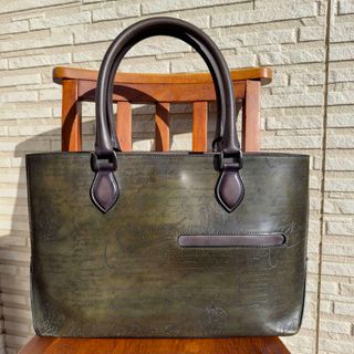 ベルルッティ(Berluti)の特注 定価68万円 ベルルッティ トゥジュールミニ スクリットレザートートバッグ(トートバッグ)