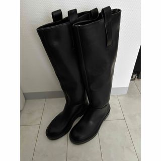 ザラ(ZARA)の未使用・新品【ロングブーツ】ZARA(ブーツ)