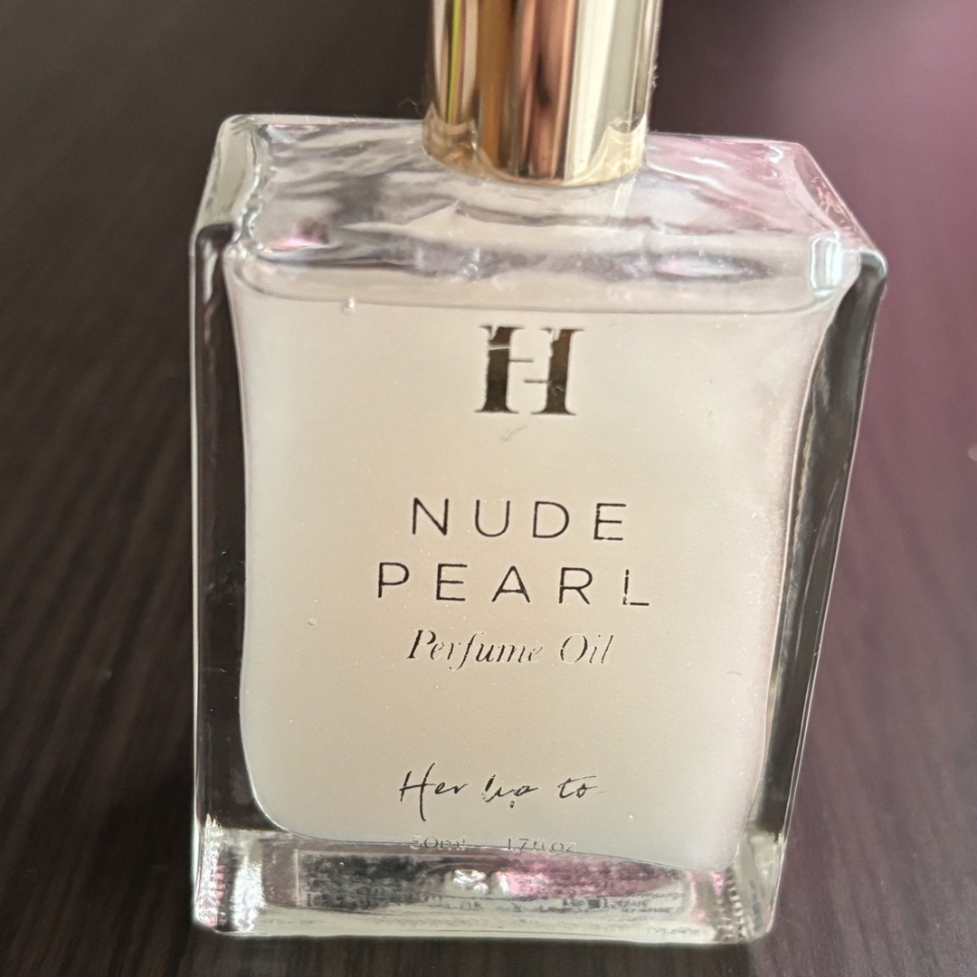 Her lip to(ハーリップトゥ)のPerfume Oil  NUDE PEARL  コスメ/美容のボディケア(ボディオイル)の商品写真