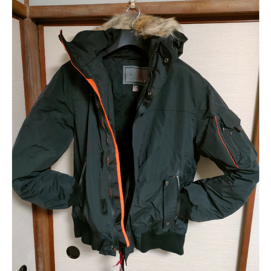 CANADA GOOSE(カナダグース)の新品 タグつき OSC DESNA サイズМ メンズのジャケット/アウター(ダウンジャケット)の商品写真