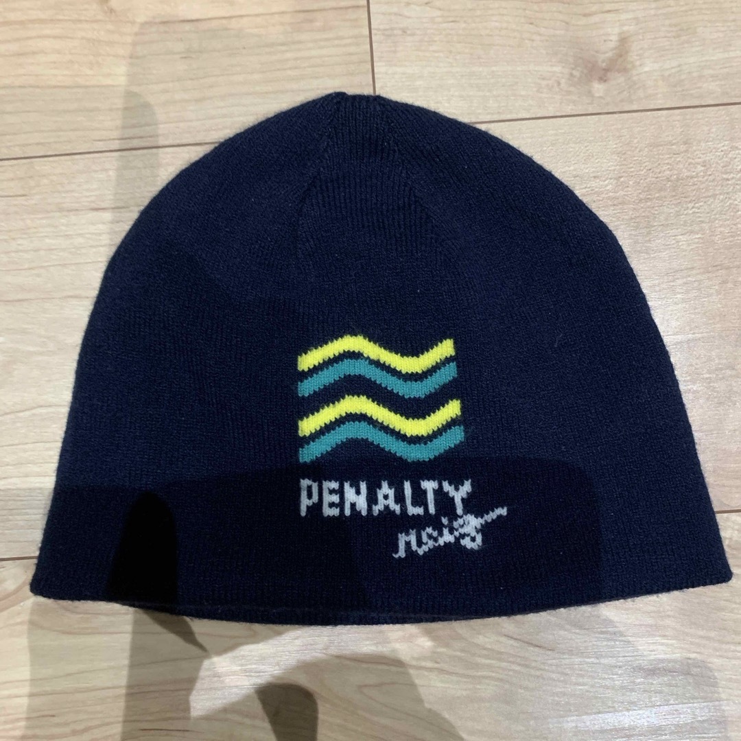 PENALTY(ペナルティ)の【美品】PENALTYリバーシブルニットキャップ エンタメ/ホビーのタレントグッズ(スポーツ選手)の商品写真