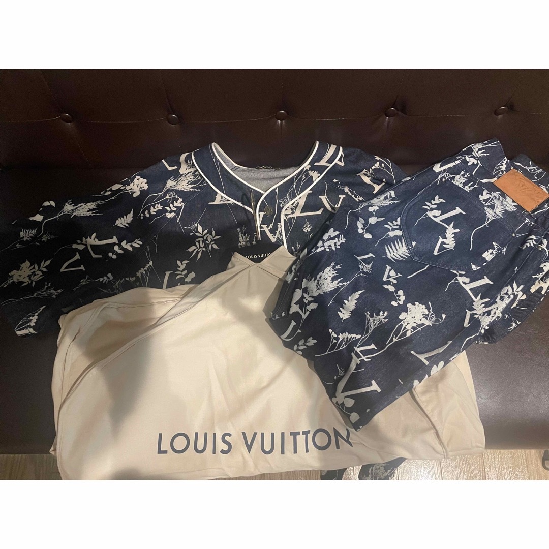 LOUIS VUITTON(ルイヴィトン)のルイヴィトン　リーフデニムベースボール半袖シャツ　リーフ総柄デニム　セットアップ メンズのトップス(シャツ)の商品写真