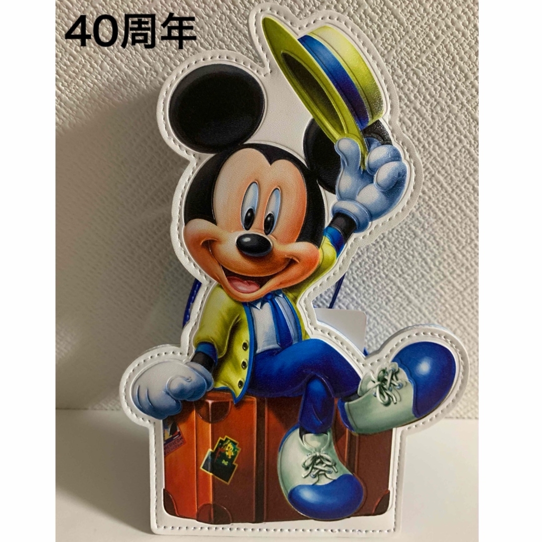 Disney(ディズニー)のディズニー　40周年  ミッキーマウス　チケットケース　パスケース　限定 エンタメ/ホビーのおもちゃ/ぬいぐるみ(キャラクターグッズ)の商品写真