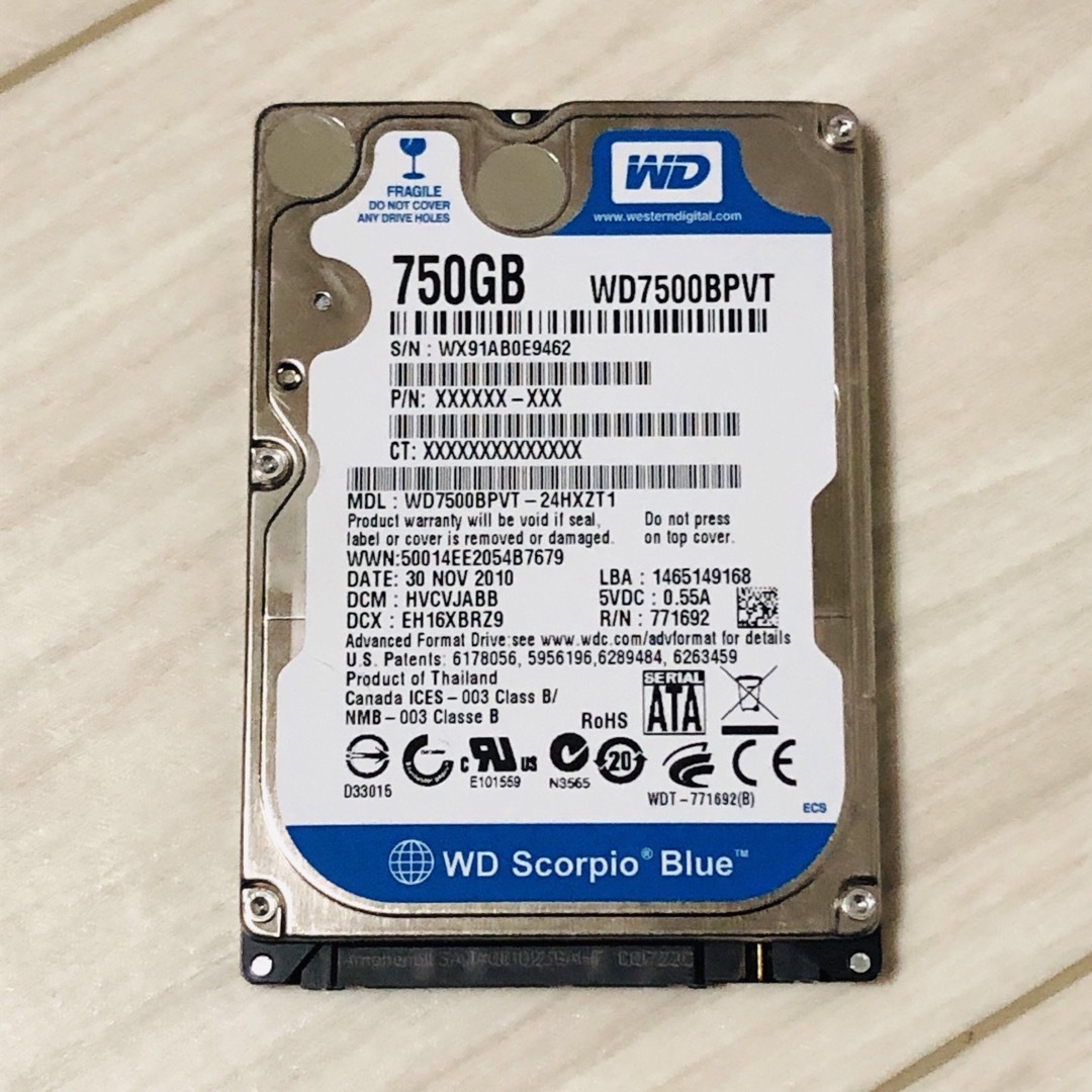 Western Digital(ウェスタンデジタル)の中古2.5インチ　sata HDD 750GB スマホ/家電/カメラのPC/タブレット(PCパーツ)の商品写真