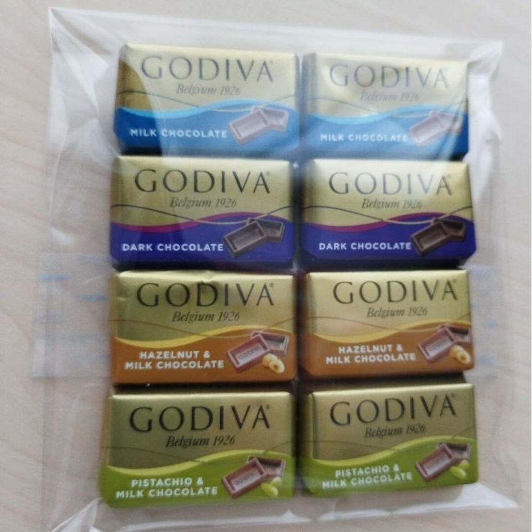 GODIVA(ゴディバ)のゴディバ　チョコレート　ナポリタン 食品/飲料/酒の食品(菓子/デザート)の商品写真