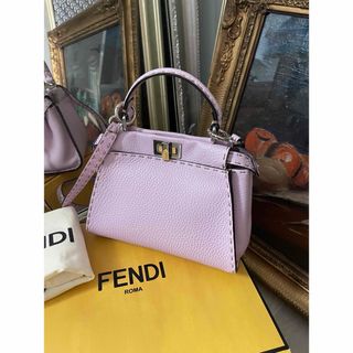 FENDI - 【中古】FENDI フェンディ レディース クォーツ 22000M レザー ...