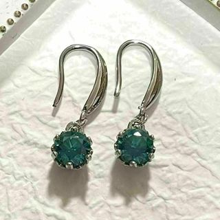 *匿名配送*　1CT　モルディブブルー　ファッションピアス(ピアス)