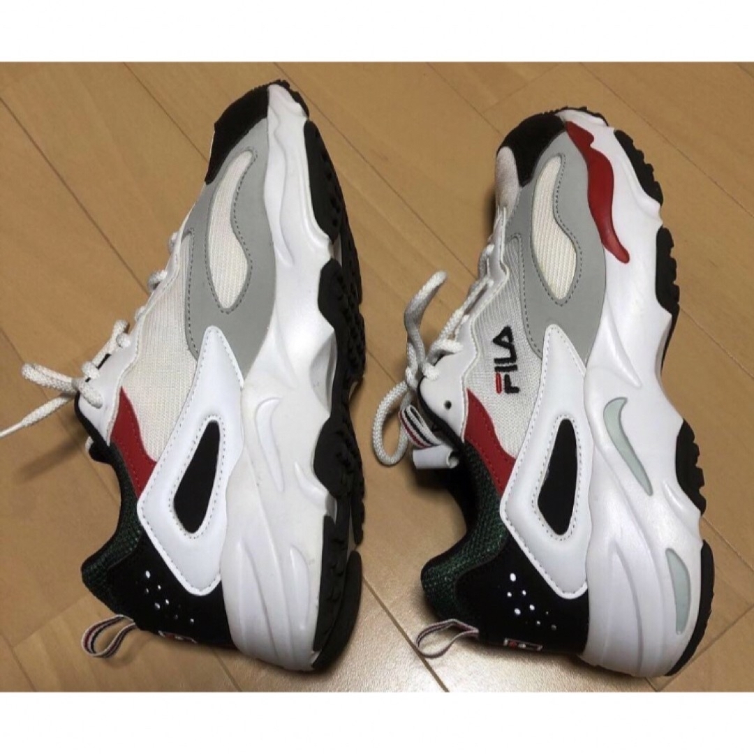 FILA(フィラ)の最終価格❗️FILA RAY TRACER  厚底スニーカー 26cm 美品❗️ メンズの靴/シューズ(スニーカー)の商品写真