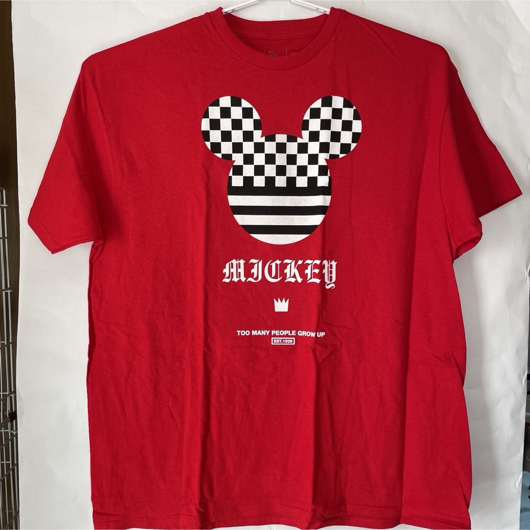 ミッキーマウス(ミッキーマウス)の【新品】インポート　ミッキーマウスTシャツ　メンズXL ラスト一点 メンズのトップス(Tシャツ/カットソー(半袖/袖なし))の商品写真