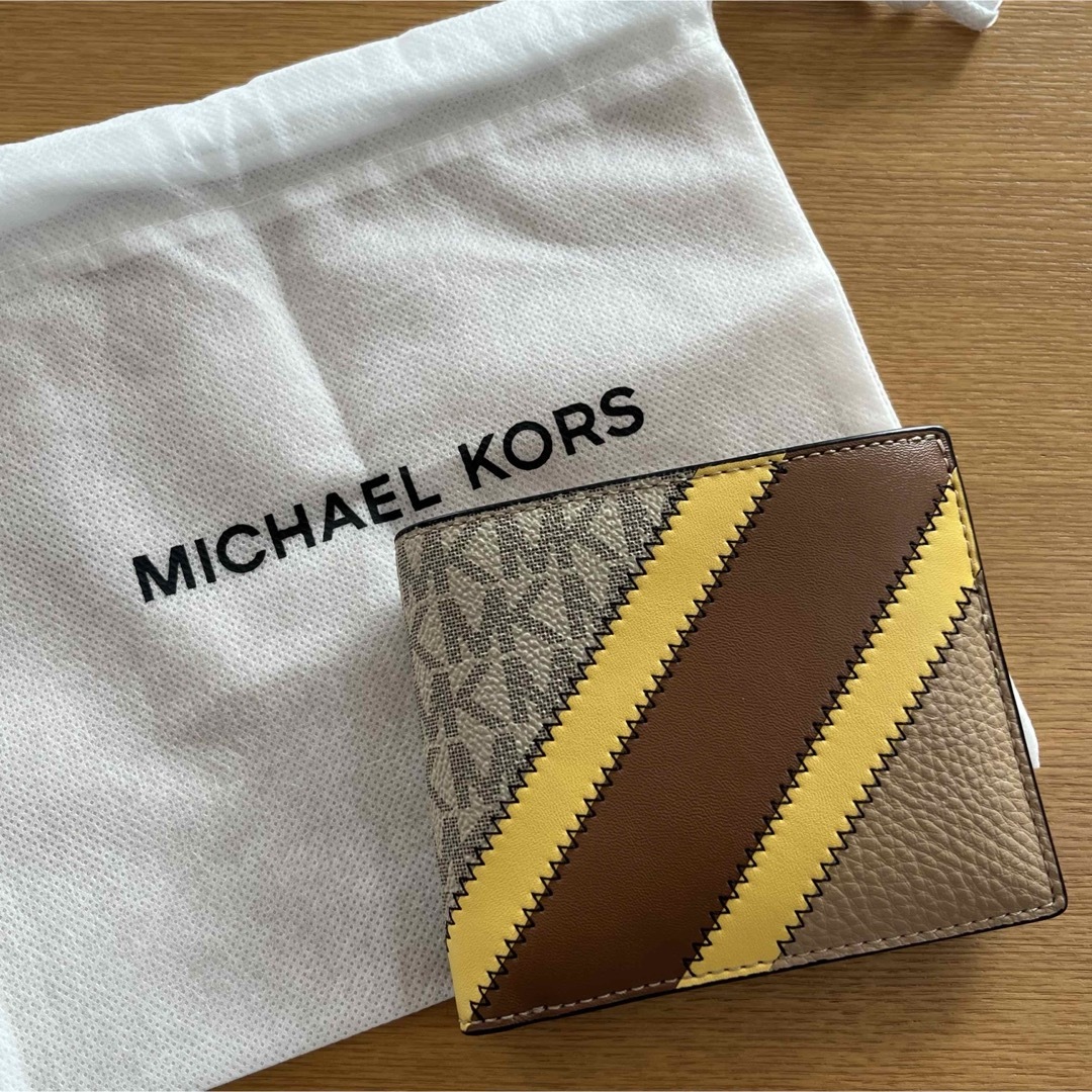 Michael Kors(マイケルコース)のMICHEAL KORS 正規品 二つ折り 財布 ユニセックス レディースのファッション小物(財布)の商品写真