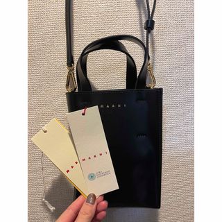 マルニ(Marni)のマルニ　ショルダーバッグ(ショルダーバッグ)