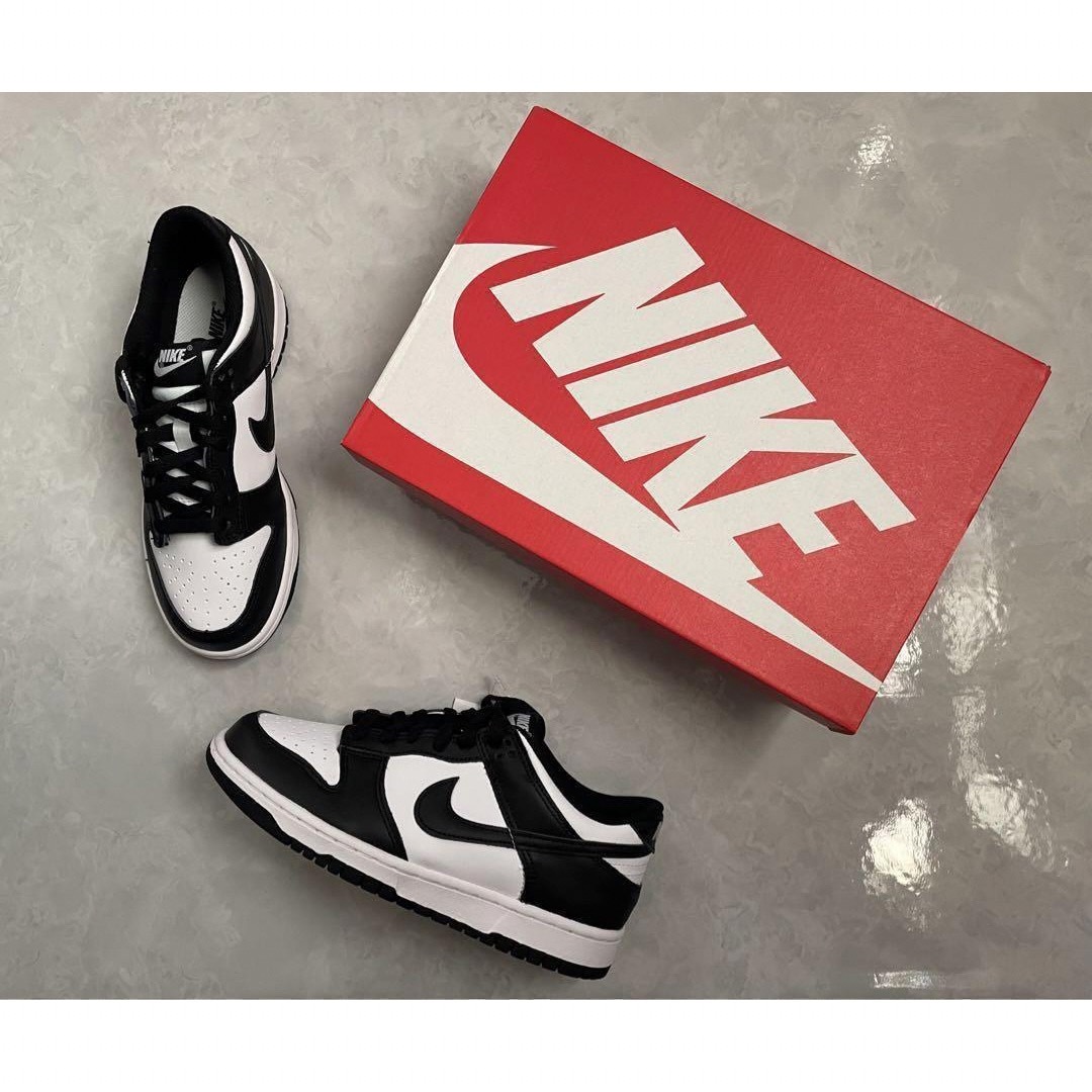 NIKE(ナイキ)の【新品】Nike GS Dunk Low "White/Black" PANDA レディースの靴/シューズ(スニーカー)の商品写真