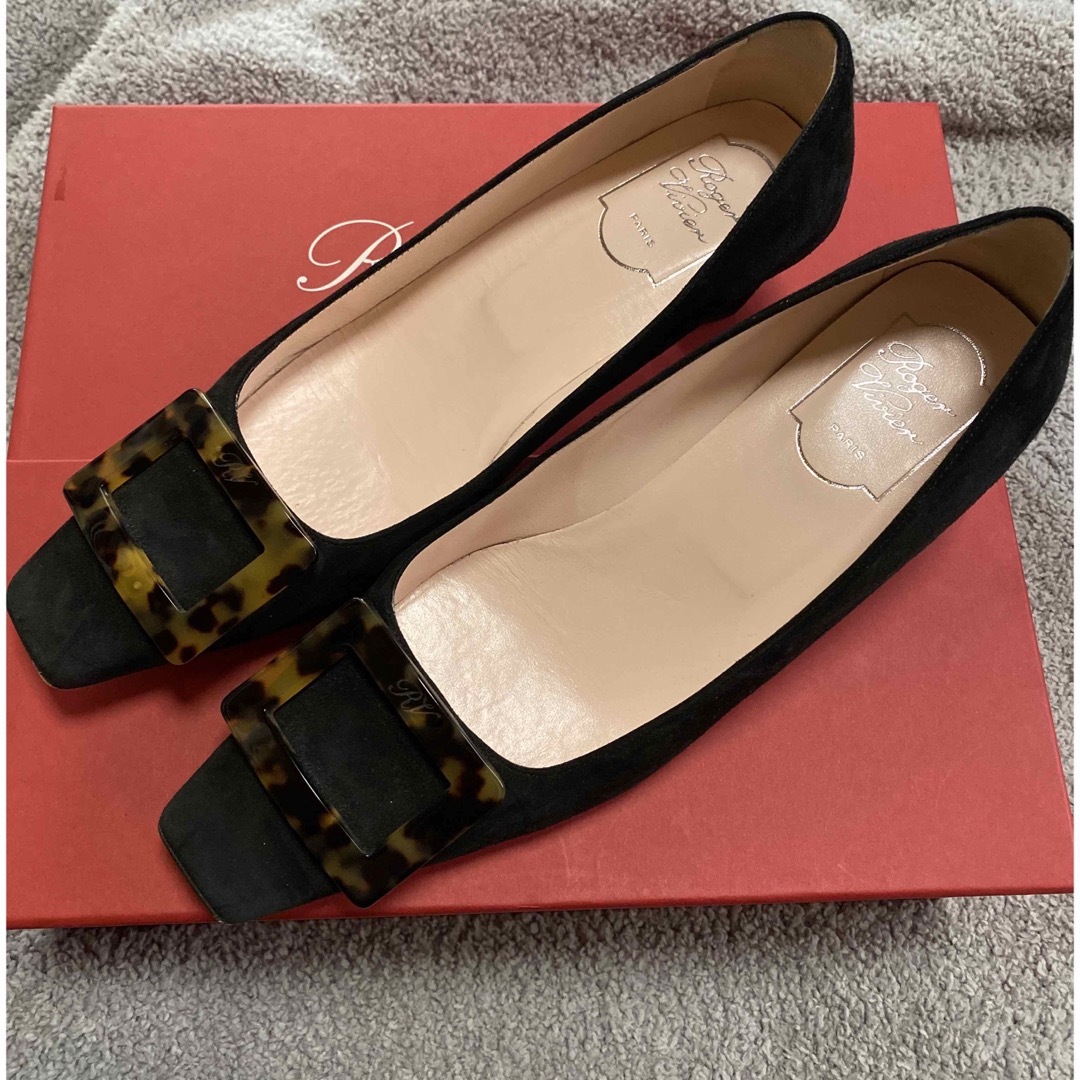 未使用 ROGER VIVIER ロジェヴィヴィエ スエード パンプス 38.5 未使用 ROGER VIVIER ロジェヴィヴィエ スエード パンプス 38.5
