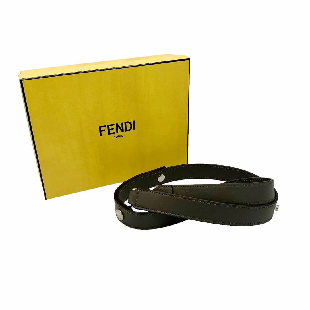 FENDI(フェンディ)の⭐️美品⭐️ フェンディ レザー ショルダーストラップ グレー レディースのバッグ(その他)の商品写真