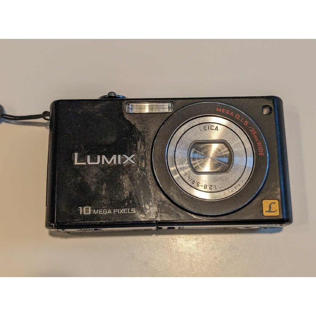 Panasonic(パナソニック)のPanasonic コンパクトデジタルカメラ LUMIX FX DMC-FX37 スマホ/家電/カメラのカメラ(コンパクトデジタルカメラ)の商品写真