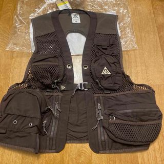 NIKE - 新品タグ付 NIKE ACG BUTTLES VEST brown