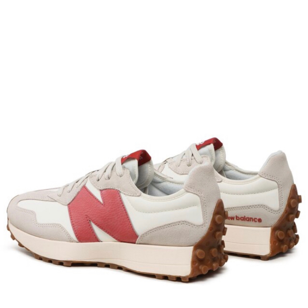 New Balance(ニューバランス)のSALE▪️ニューバランス U327LV ホワイト×レッド レディースの靴/シューズ(スニーカー)の商品写真