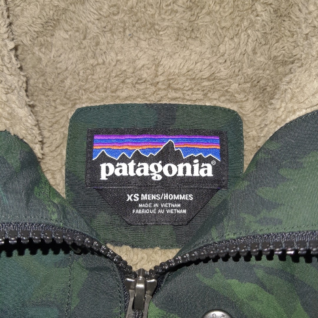 patagonia(パタゴニア)のパタゴニア イスマスパーカ XS カモフラ フリースジャケット フーディ メンズのジャケット/アウター(マウンテンパーカー)の商品写真