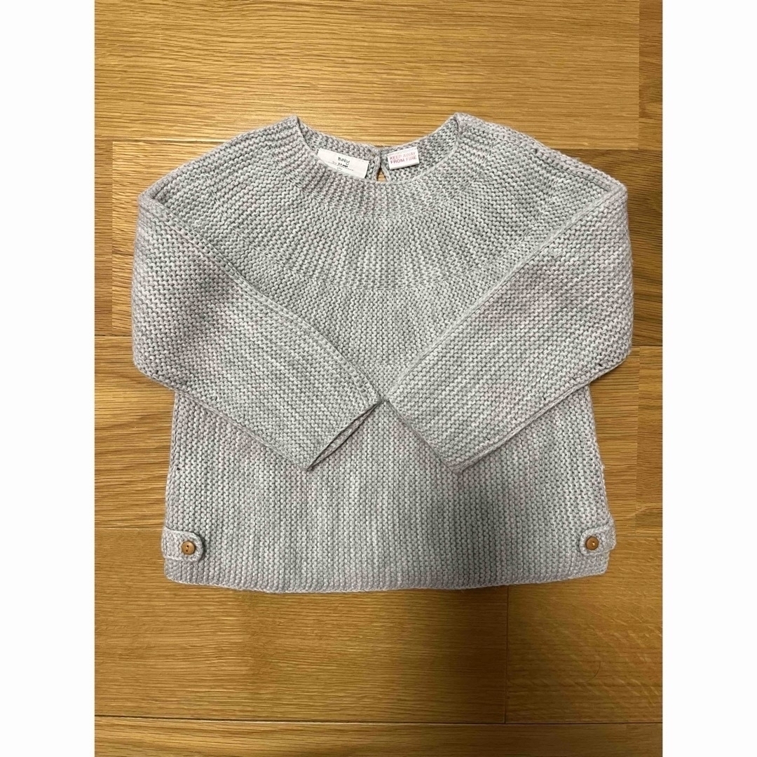 ZARA KIDS(ザラキッズ)のZARAbaby ザラベビー ライトグレー ニット セーター 98cm 2-3y キッズ/ベビー/マタニティのキッズ服女の子用(90cm~)(ニット)の商品写真