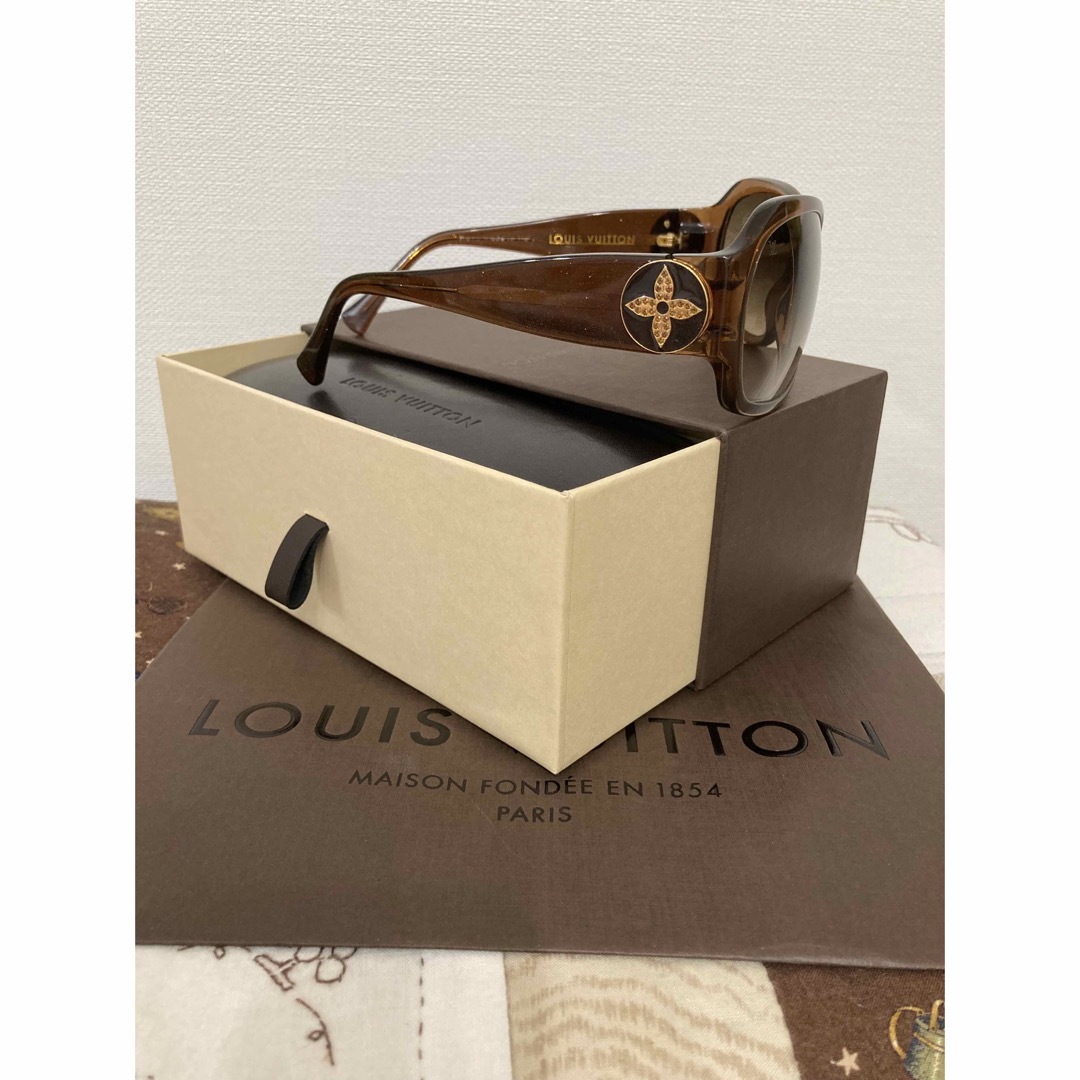 ファッション小物LOUIS VUITTON ウルスラ ストラス　モノグラム　フラワー　ラメ入り