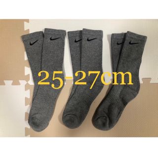 ナイキ(NIKE)のナイキ　ソックス　グレー　25-27 3足セット(ソックス)