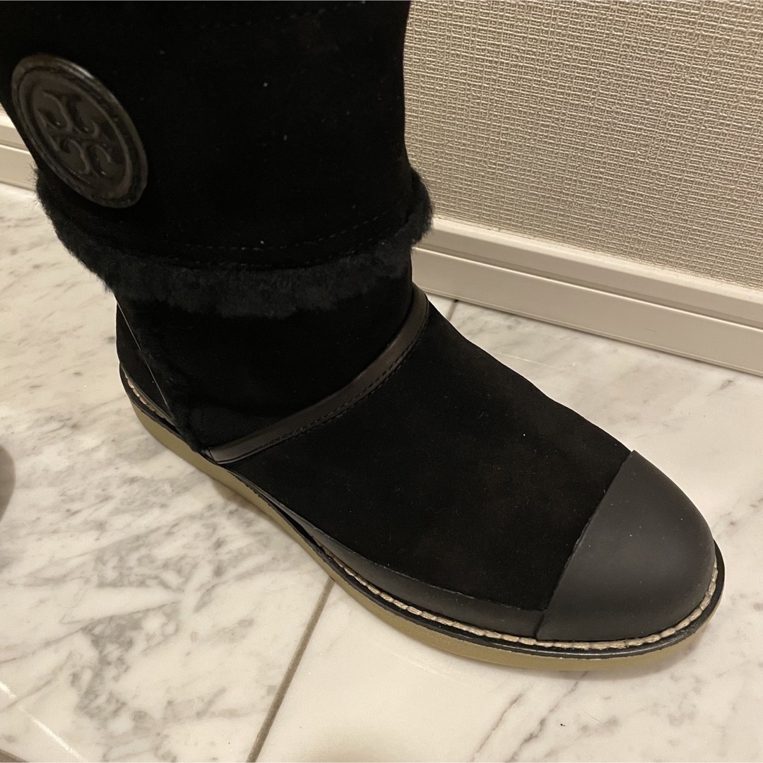 Tory Burch - 【新品・未使用】トリーバーチ ムートンブーツ Tory Burch - 【新品・未使用】トリーバーチ ムートンブーツ