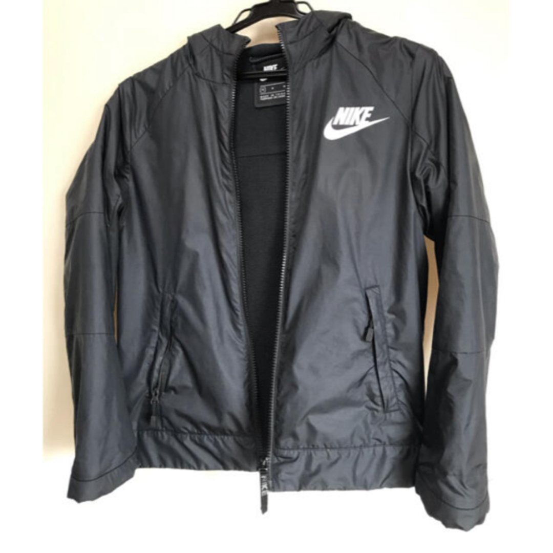 NIKE(ナイキ)のNIKE パーカー キッズ/ベビー/マタニティのキッズ服男の子用(90cm~)(ジャケット/上着)の商品写真