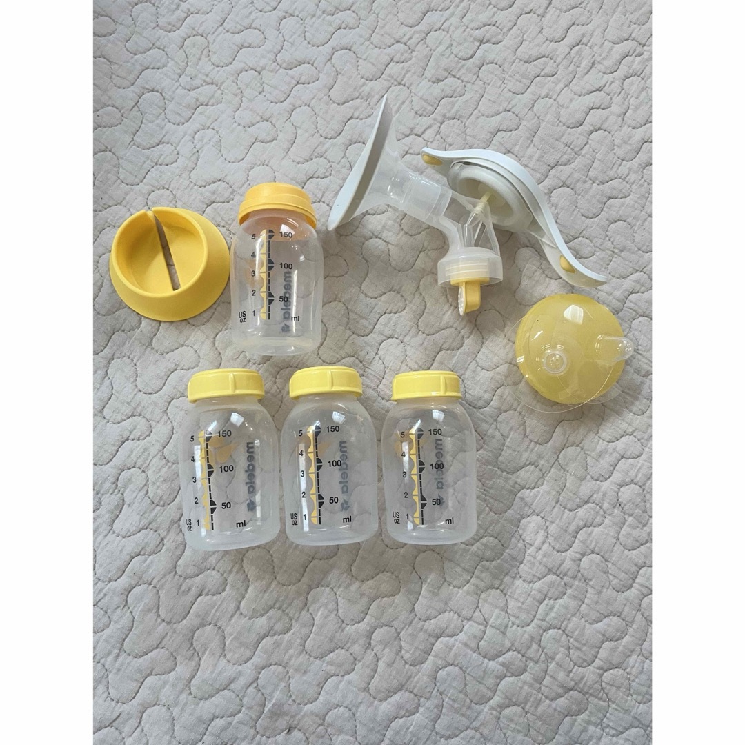 medela 搾乳機　搾乳器　手動　メデラ　出産準備　母乳　ニップルシールド キッズ/ベビー/マタニティの授乳/お食事用品(その他)の商品写真