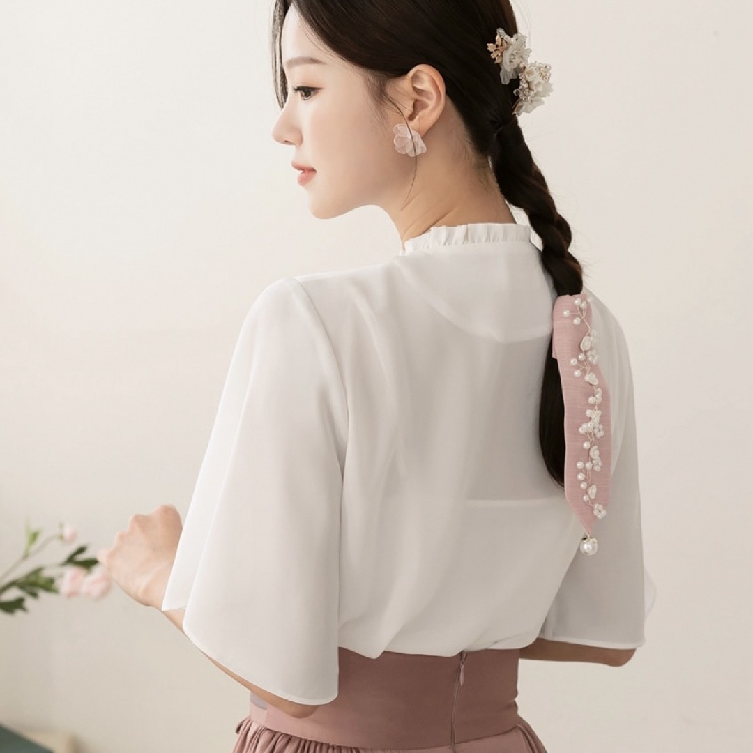 生活韓服 単品チョゴリ 襟フリル五分袖ブラウス 2サイズ展開 生活韓服 単品チョゴリ 襟フリル五分袖ブラウス 2サイズ展開