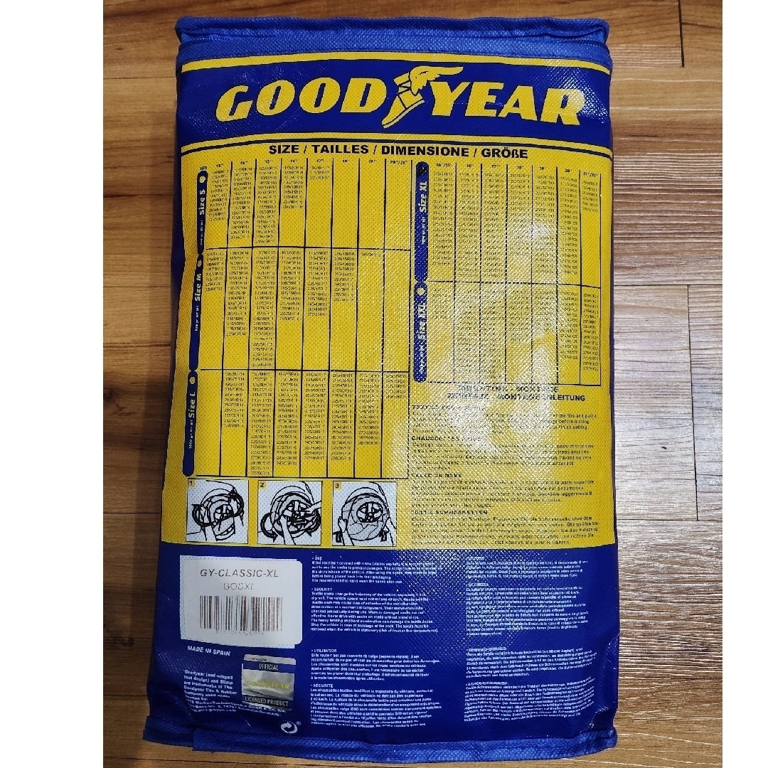 Goodyear(グッドイヤー)の正規品グッドイヤー スノーソックス CLASSIC XLサイズ 自動車/バイクの自動車(車外アクセサリ)の商品写真