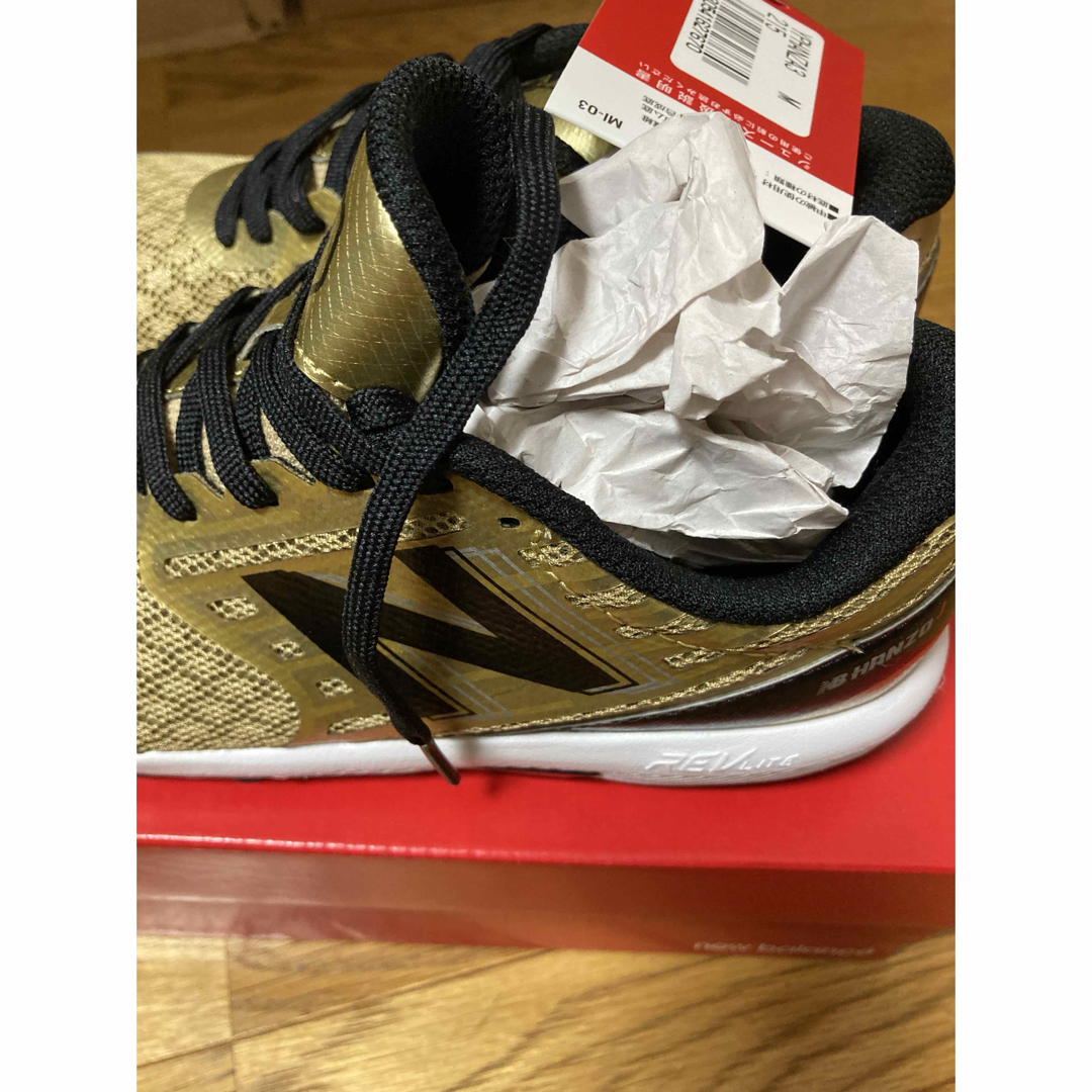 New Balance(ニューバランス)の新品未使用　ニューバランス男女スニーカー21.5センチ キッズ/ベビー/マタニティのキッズ靴/シューズ(15cm~)(スニーカー)の商品写真