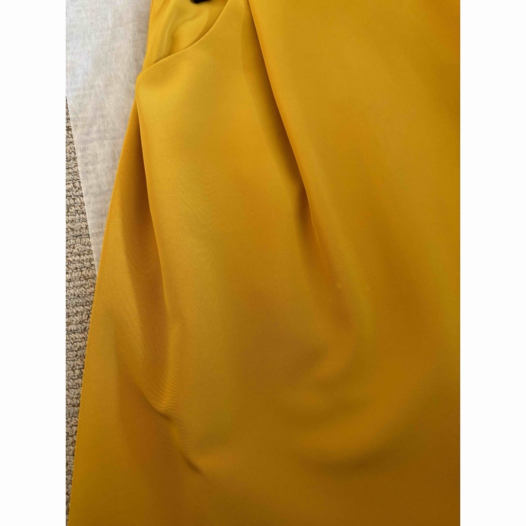 FOXEY NEW YORK(フォクシーニューヨーク)のお値下げ　FOXEY NY スカート イリプスフレアー 40 イエロー レディースのスカート(ひざ丈スカート)の商品写真