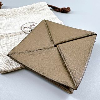 エルメス(Hermes)の美品 HERMES ズールー コインケース エトゥープ レザー 袋付き(コインケース)