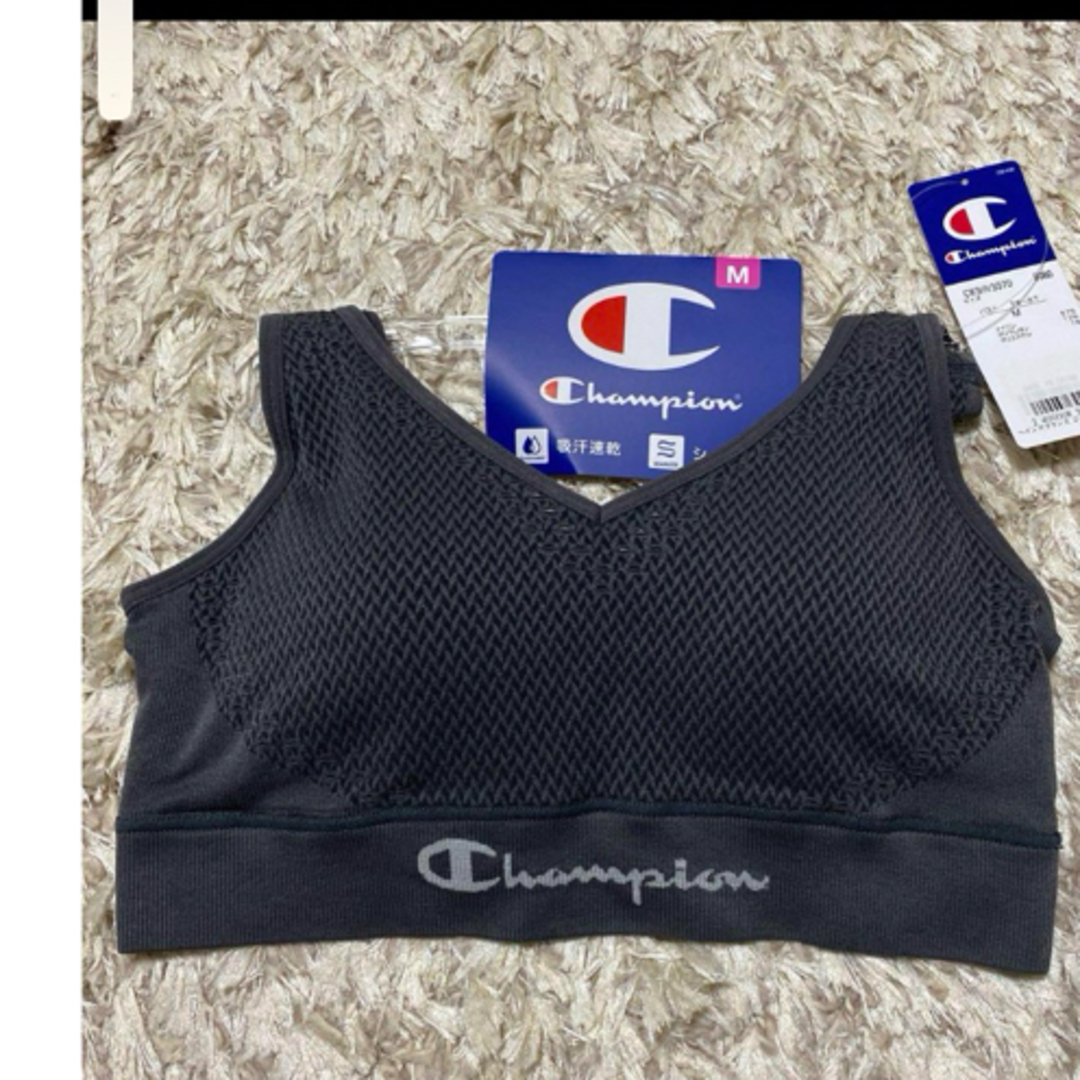 Champion(チャンピオン)の『新品　タグ付き』Mサイズ　Champion  ①タンクトップブラ　②ブラトップ レディースのトップス(タンクトップ)の商品写真