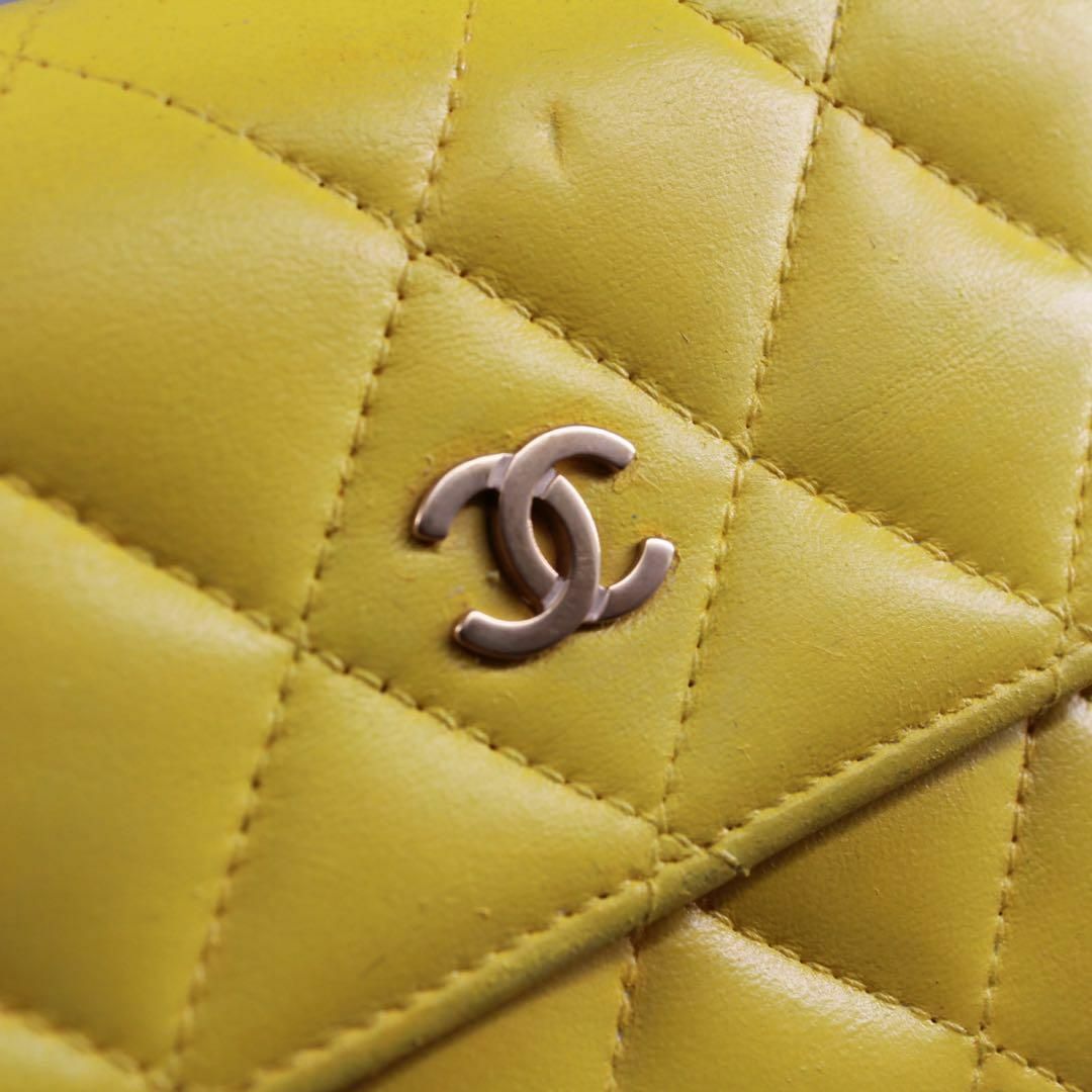 CHANEL(シャネル)の美品 CHANEL マトラッセ 長財布 ココマーク ラムスキン ゴールド金具 レディースのファッション小物(財布)の商品写真