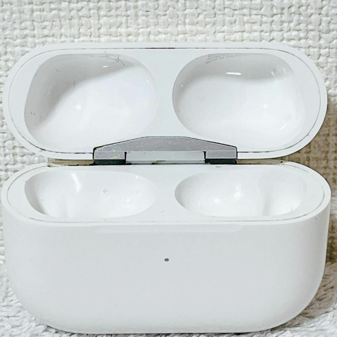 Apple(アップル)のエアポッズプロ AirPods Pro 第一世代 MWP22J/A スマホ/家電/カメラのオーディオ機器(ヘッドフォン/イヤフォン)の商品写真