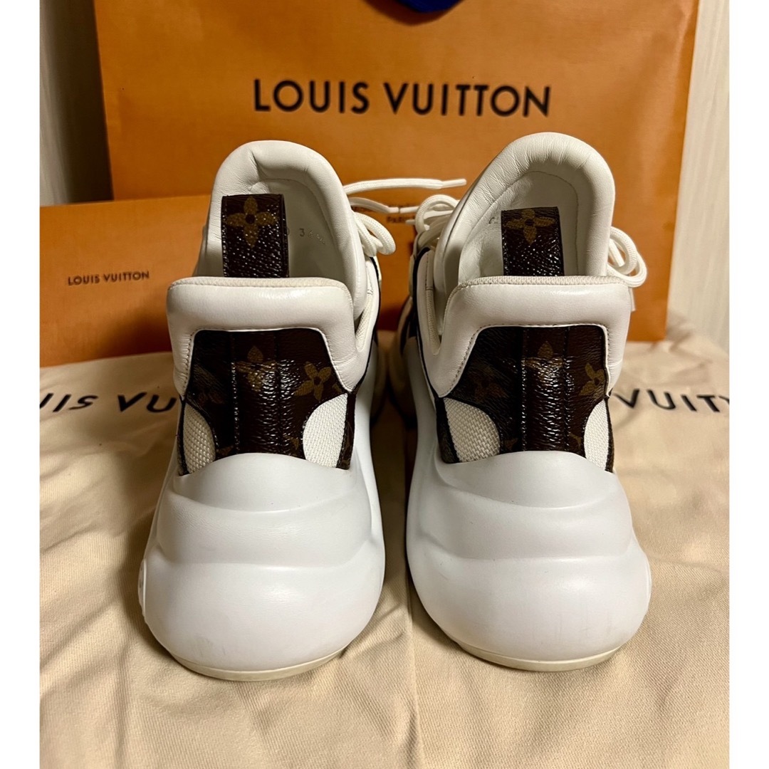 LOUIS VUITTON(ルイヴィトン)のヴィトン　アークライト　スニーカー レディースの靴/シューズ(スニーカー)の商品写真