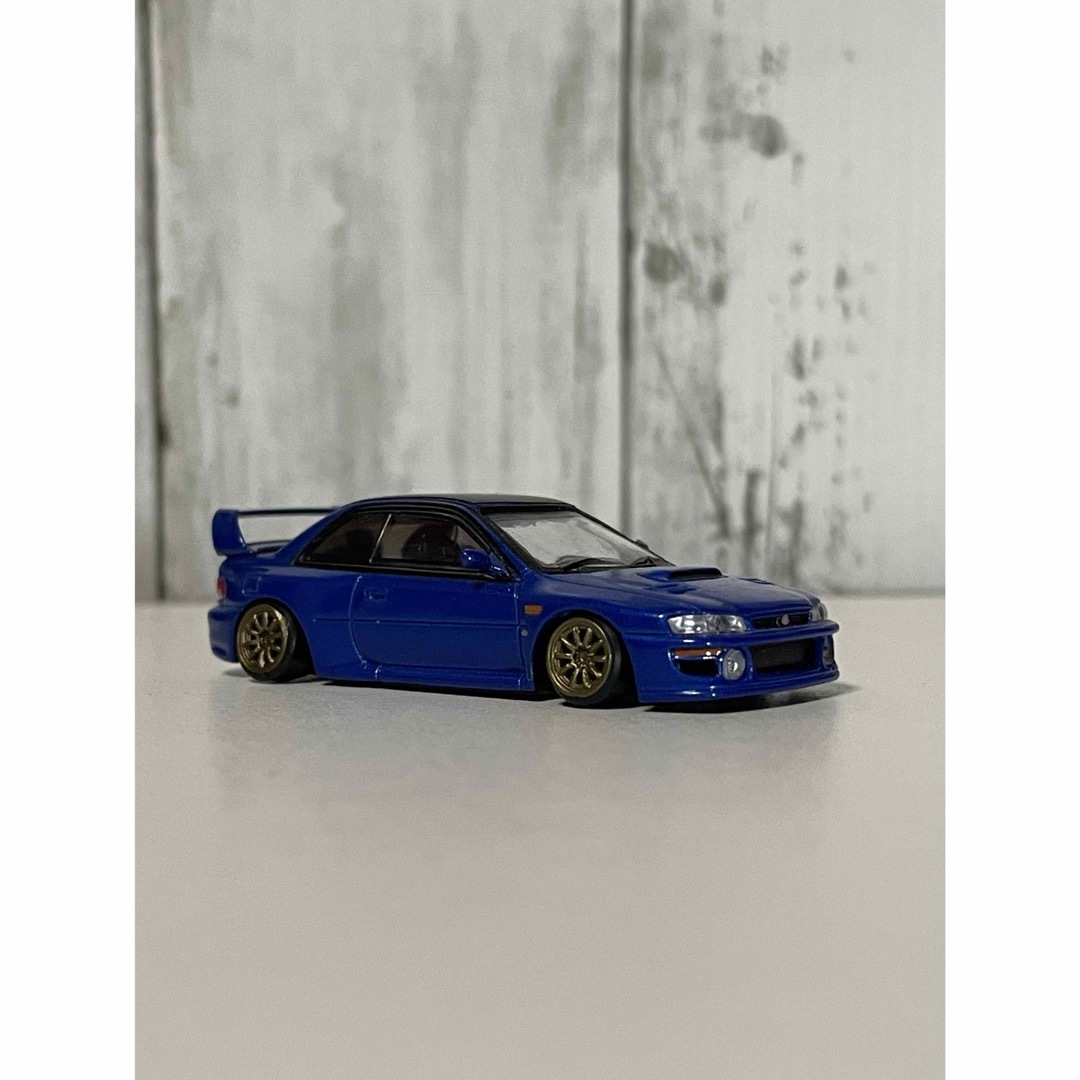 京商 1/64 スバル インプレッサ 22B STIバージョン ミニカーの 京商 1/64 スバル インプレッサ 22B STIバージョン ミニカーの